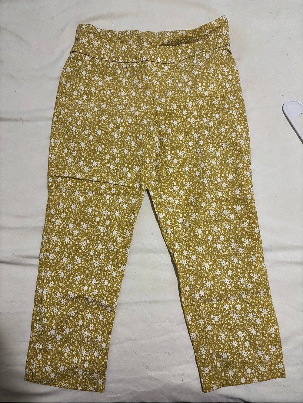 Straight Leg Pants Yellow Medium Like New